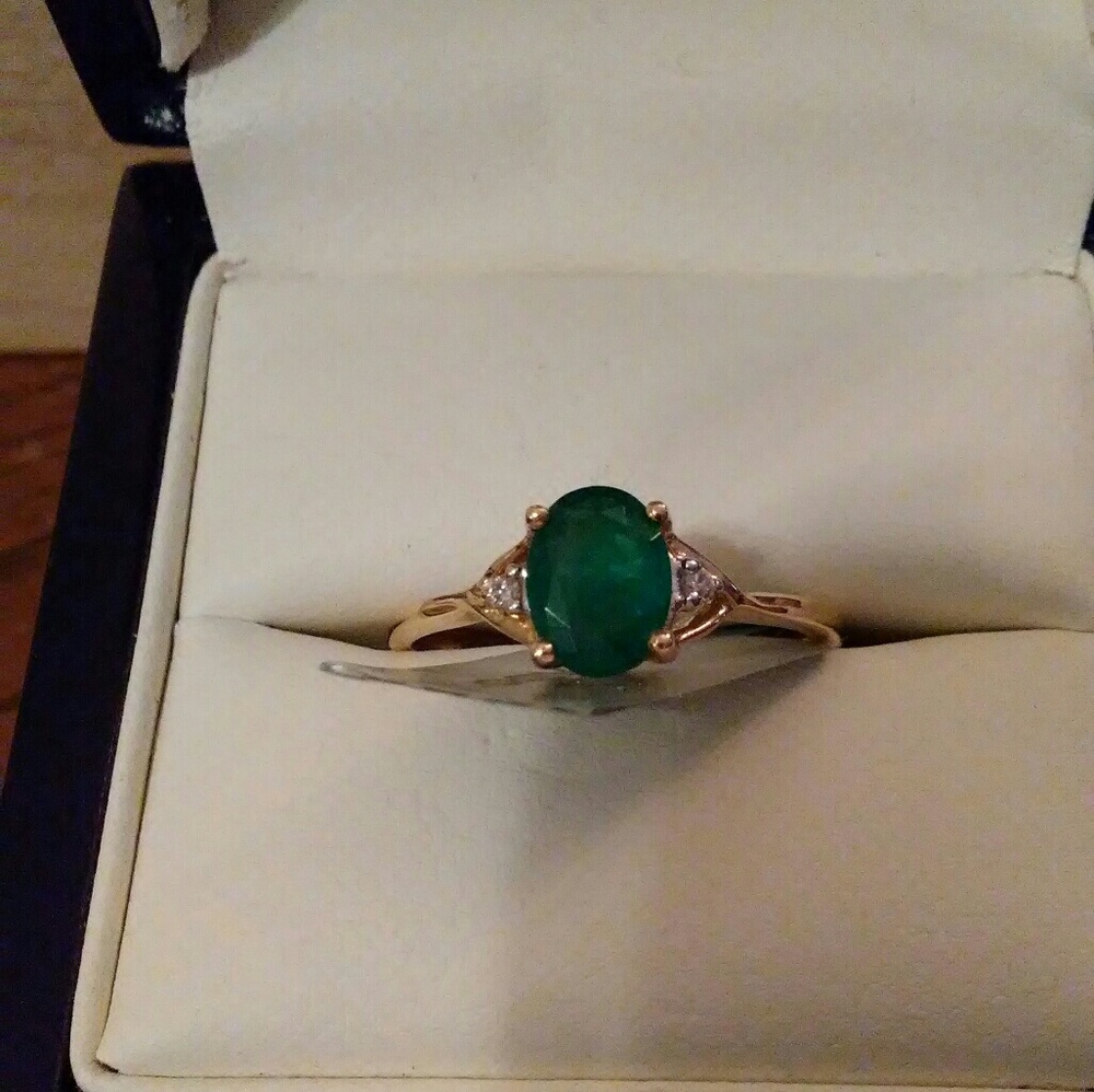 Genuine Zambian Emerald & White Diamonds